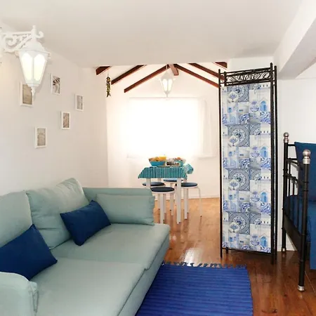 Best Terrace River View Apt In Alfama 아파트 리스본