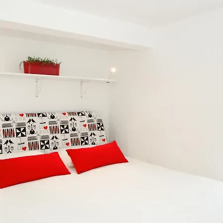 Best Terrace River View Apt In Alfama
