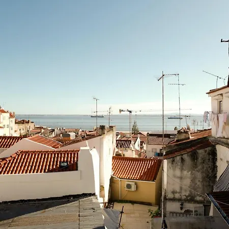 Lägenhet Best Terrace River View Apt In Alfama