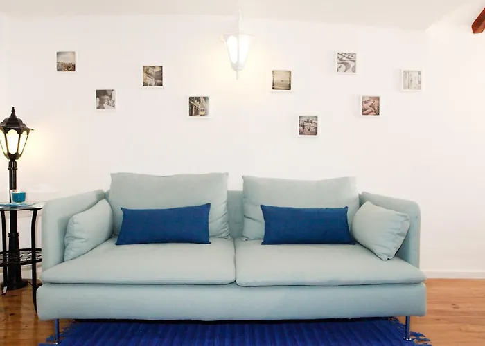 Best Terrace River View Apt In Alfama