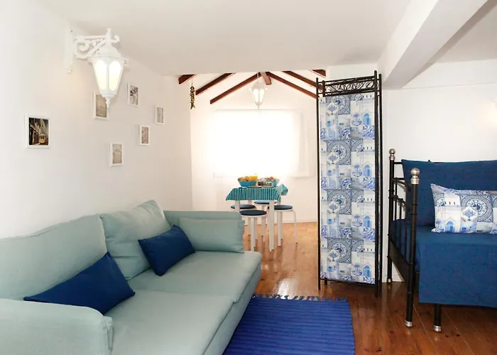 Best Terrace River View Apt In Alfama Appartement Lissabon