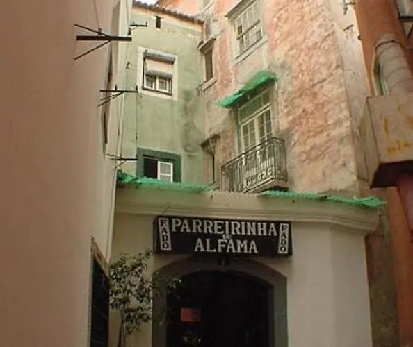 Best Terrace River View Apt In Alfama Appartement Lissabon