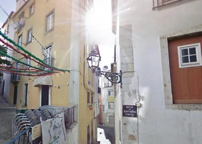 Best Terrace River View Apt In Alfama Appartement Lissabon